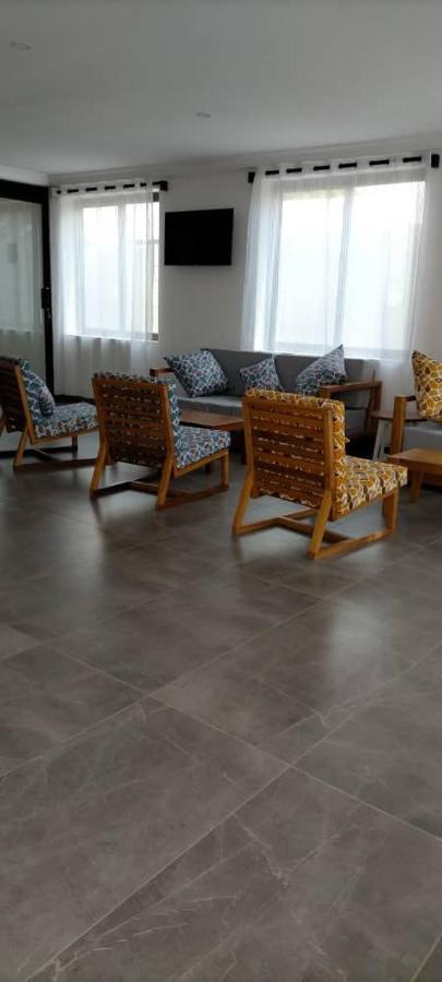 Hotel Marbella Lomé Kültér fotó