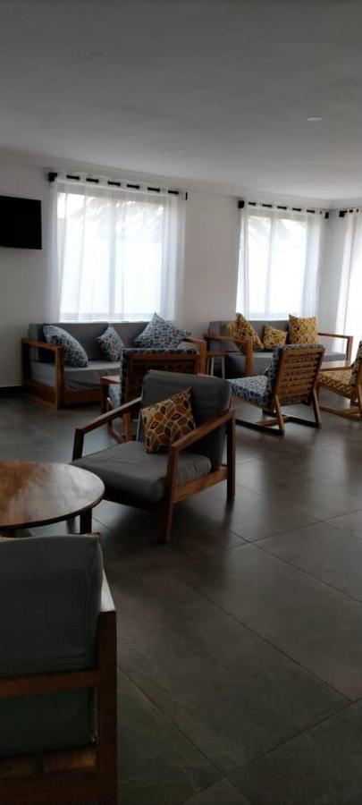 Hotel Marbella Lomé Kültér fotó