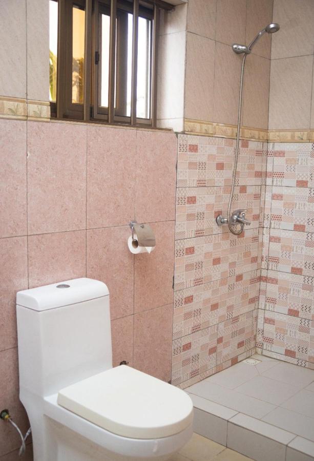 Hotel Marbella Lomé Kültér fotó