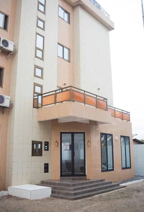 Hotel Marbella Lomé Kültér fotó